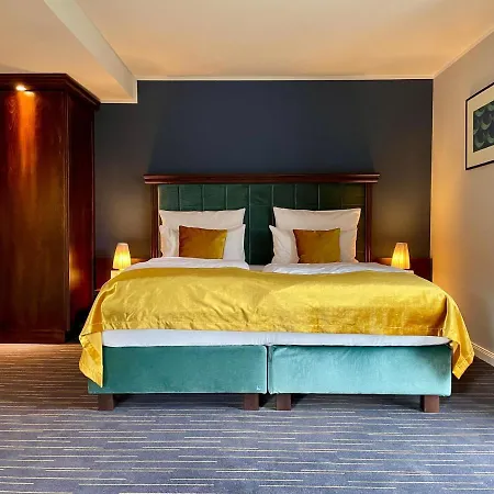 Hotel Logis Quartier 5, Saechsische Schweiz, Mit Restaurant, Cafe & Bar Kurort Gohrisch