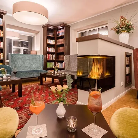 Hotel Logis Quartier 5, Saechsische Schweiz, Mit Restaurant, Cafe & Bar