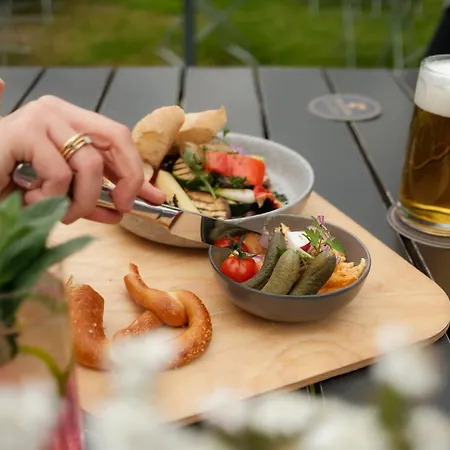 Отель Quartier 5 & Restaurant, Saechsische Schweiz Курорт-Гориш
